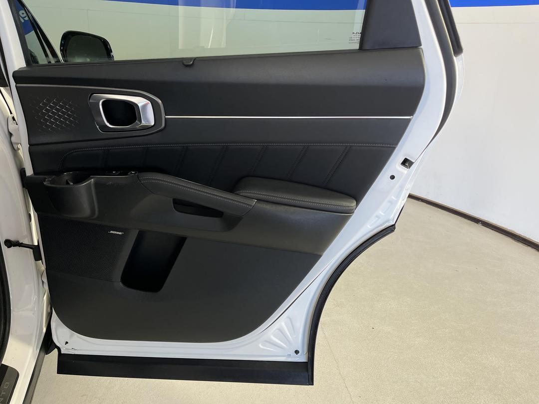 Photo '19' of KIA Sorento