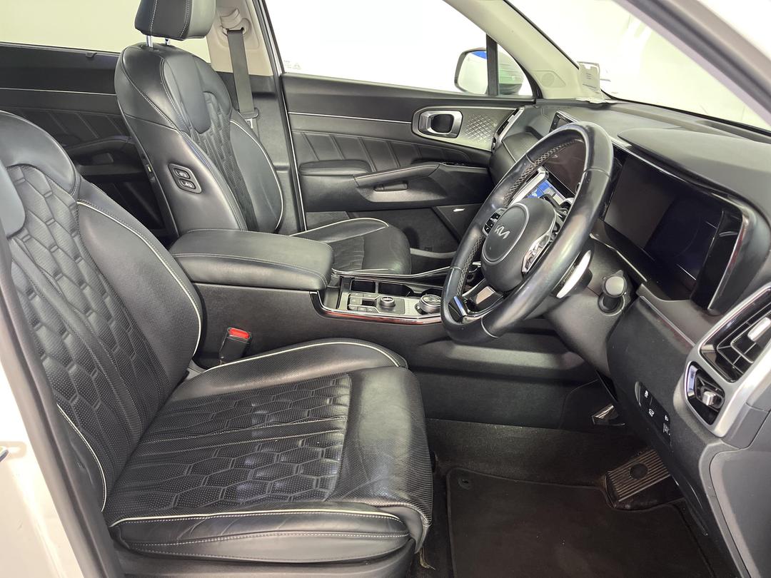 Photo '16' of KIA Sorento