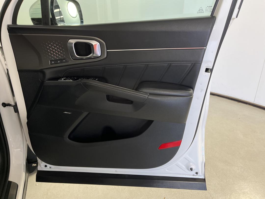 Photo '15' of KIA Sorento