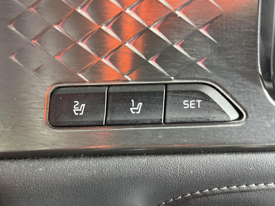 Photo '28' of KIA Sorento