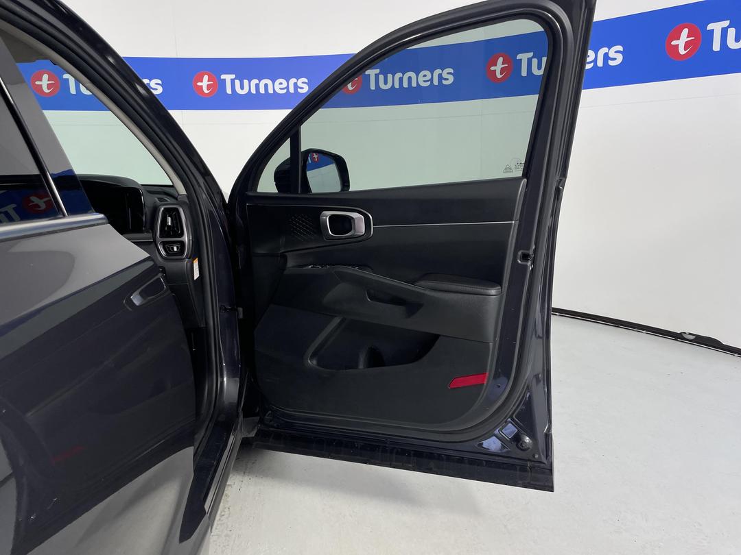 Photo '15' of KIA Sorento