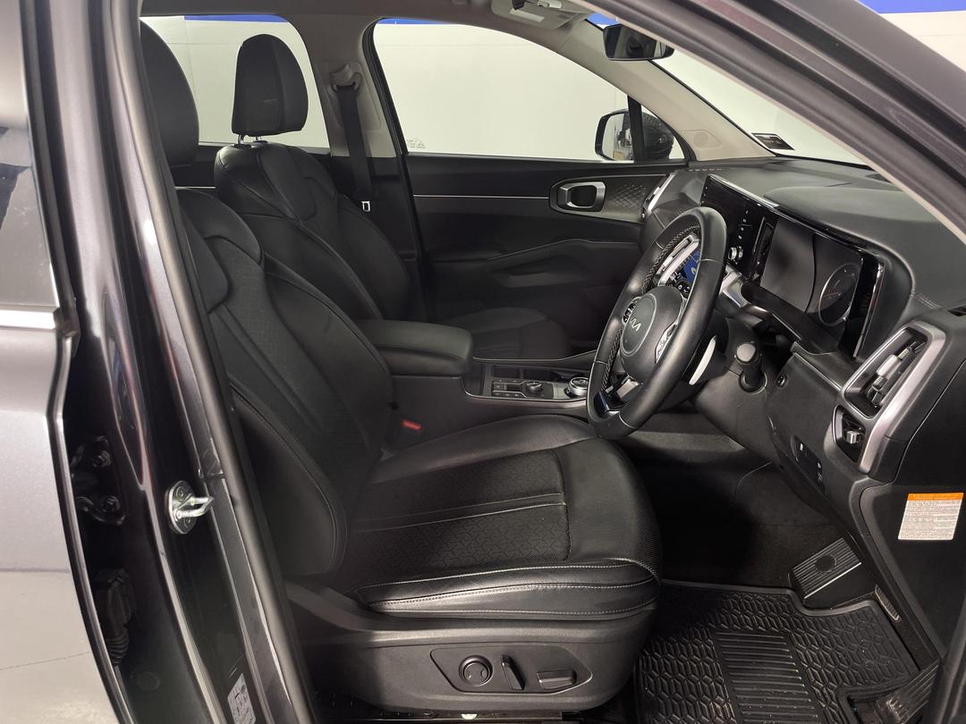 Photo '16' of KIA Sorento