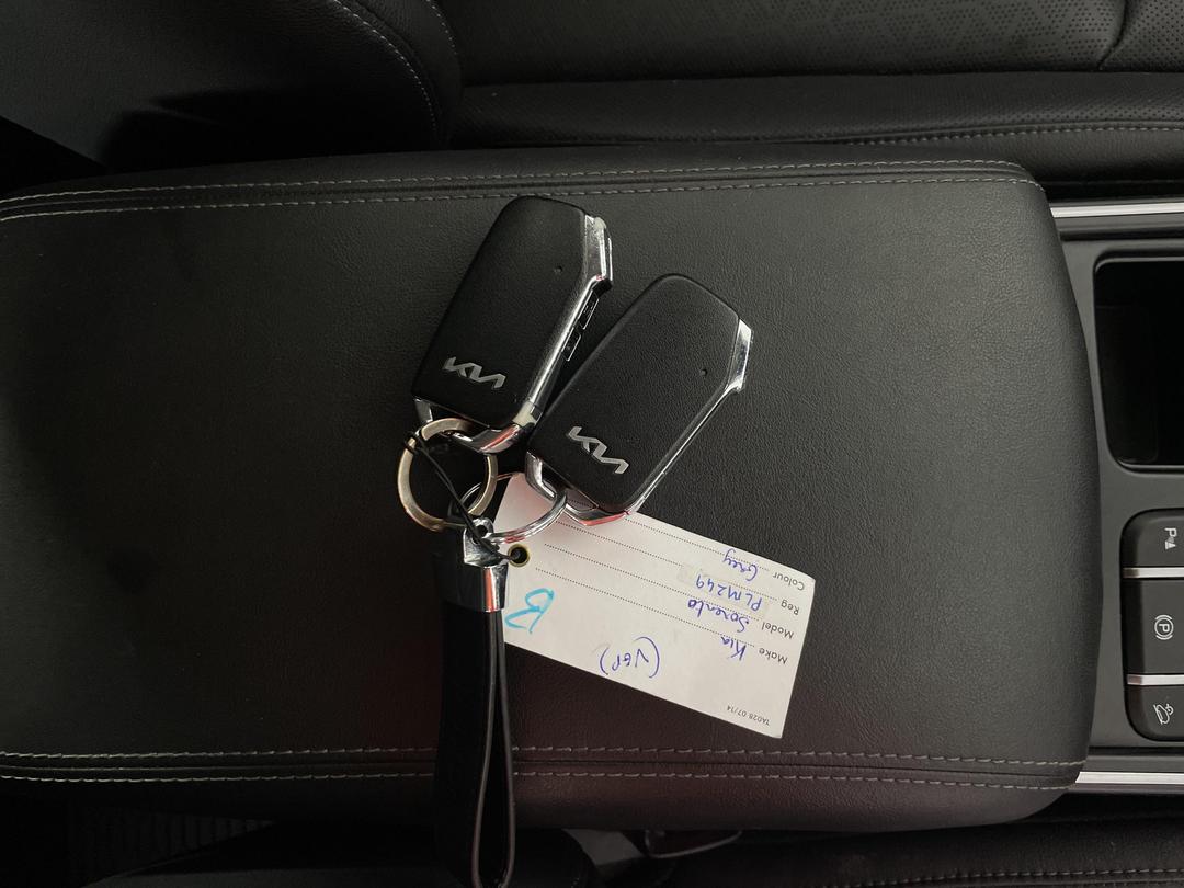 Photo '22' of KIA Sorento