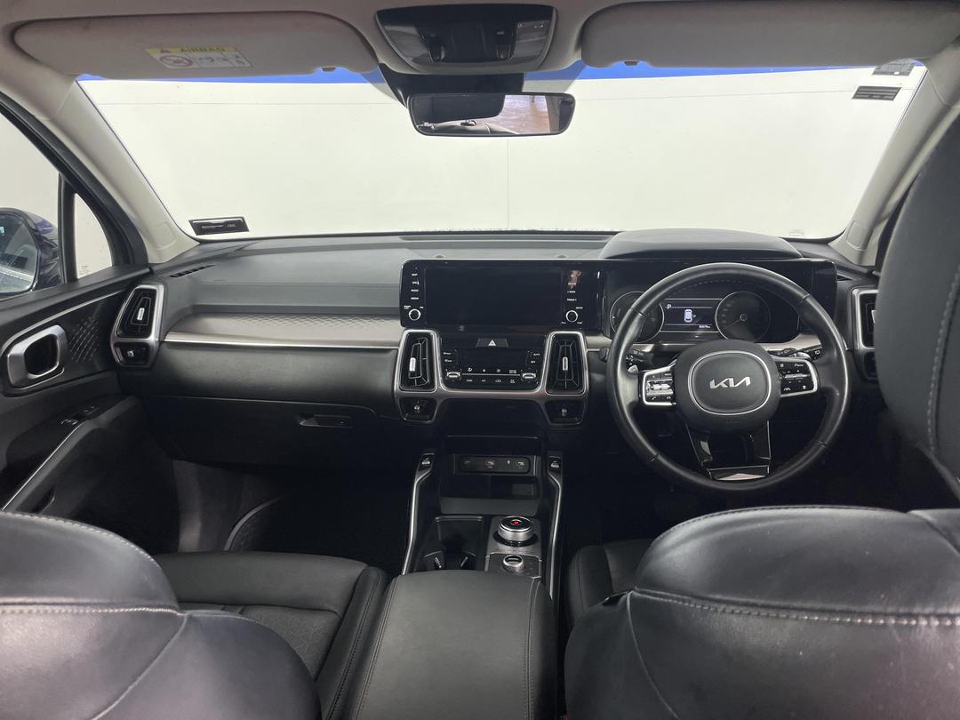 Photo '17' of KIA Sorento