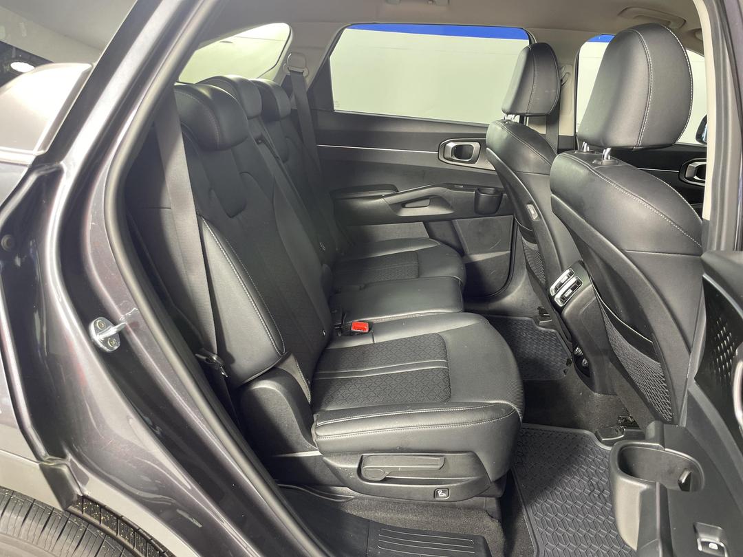 Photo '20' of KIA Sorento