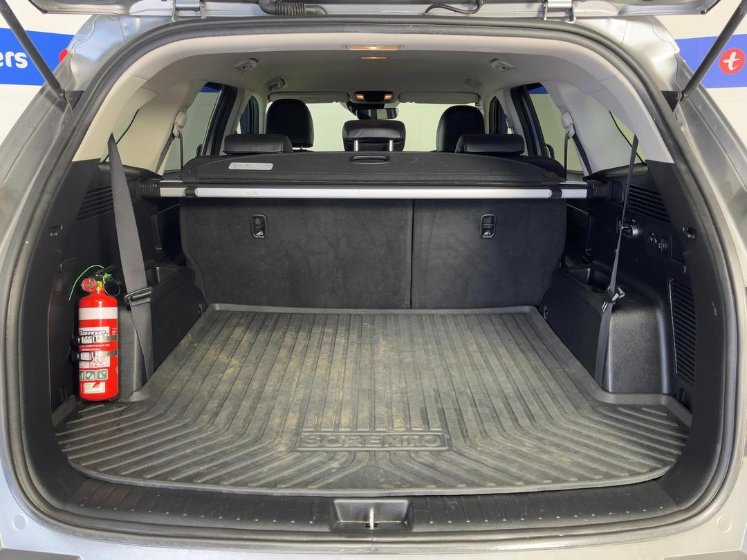Photo '14' of KIA Sorento