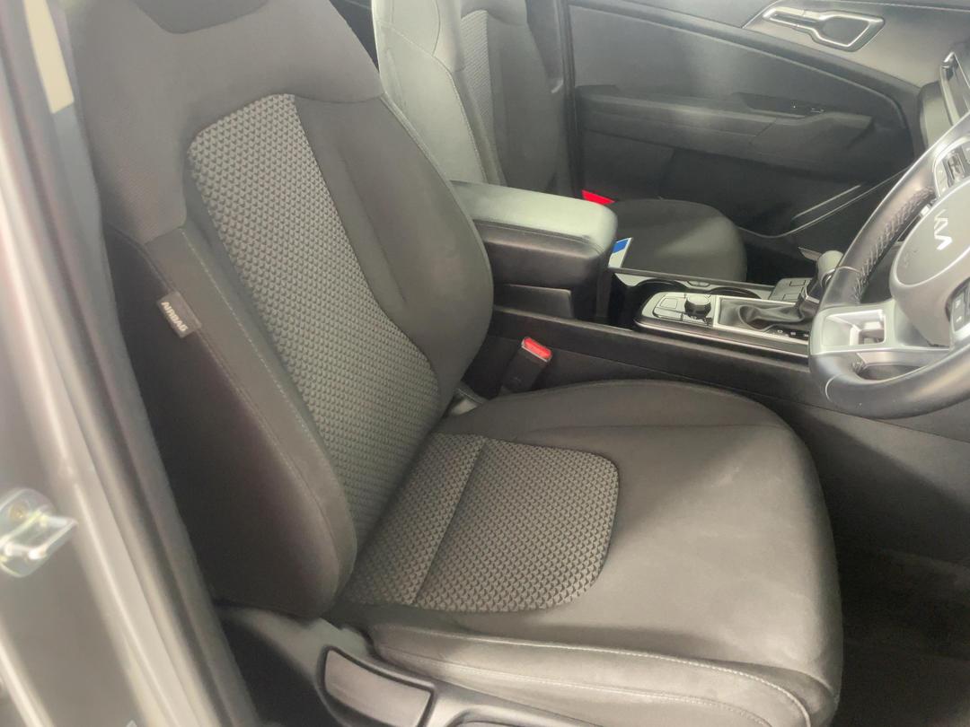 Photo '16' of KIA Sportage