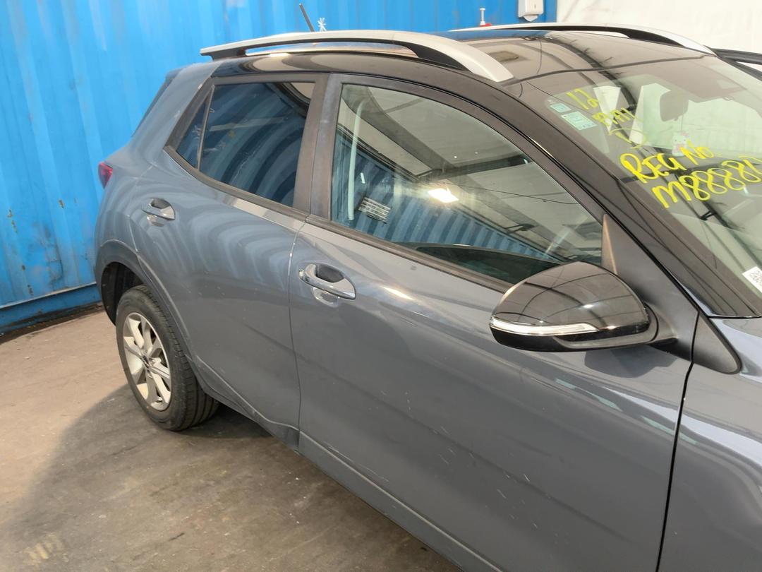 Photo '2' of KIA Stonic LX+ Photo '2' of KIA Stonic LX+