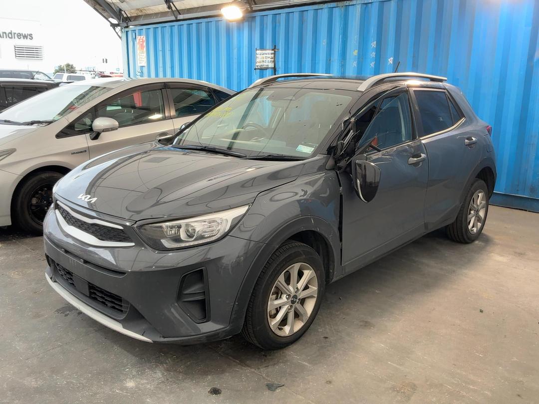 Photo '7' of KIA Stonic LX+ Photo '7' of KIA Stonic LX+