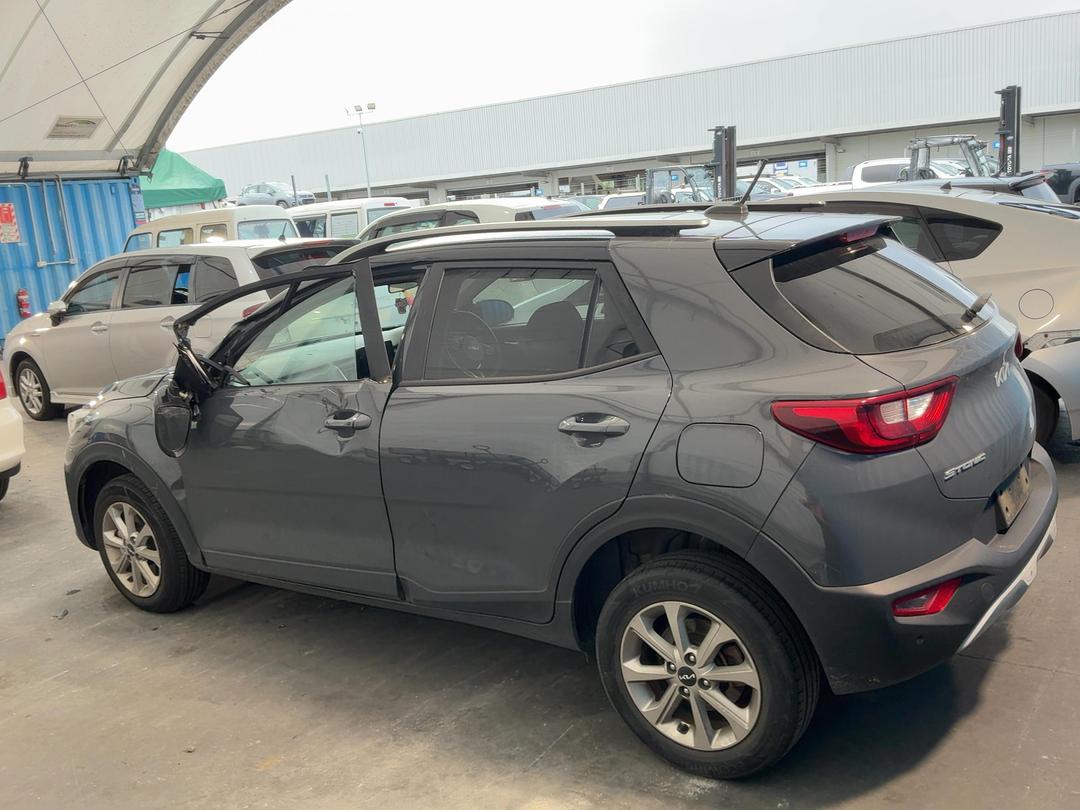 Photo '11' of KIA Stonic LX+ Photo '11' of KIA Stonic LX+