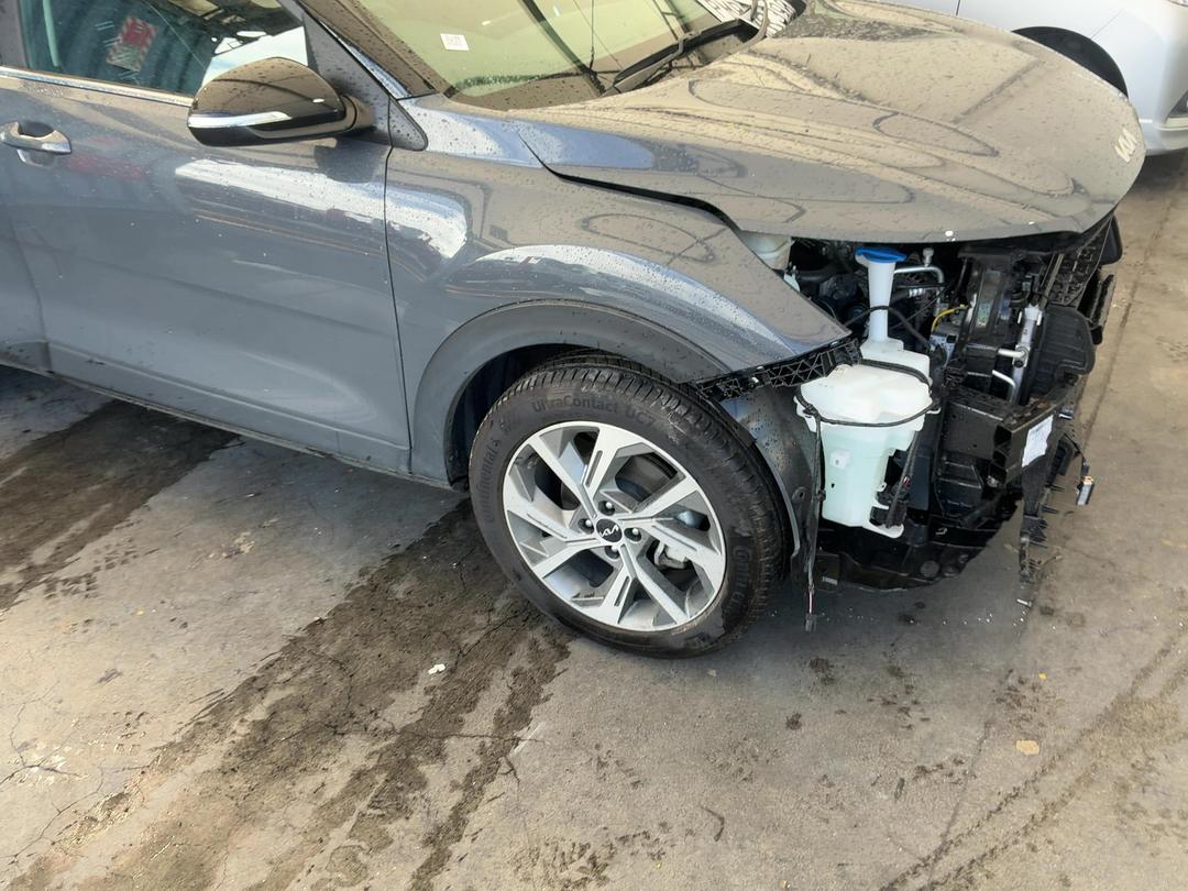 Photo '2' of KIA Stonic LX-T Photo '2' of KIA Stonic LX-T