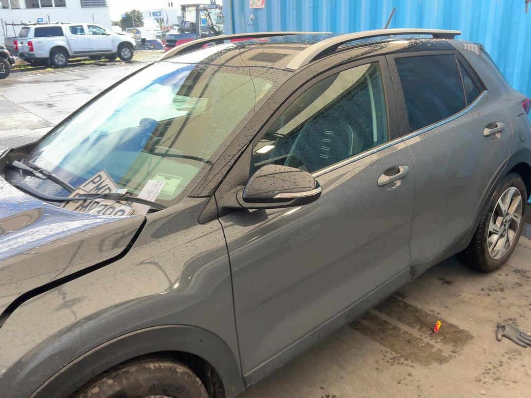 Photo '8' of KIA Stonic LX-T Photo '8' of KIA Stonic LX-T