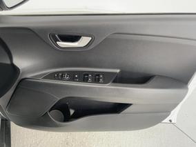 Photo '15' of KIA Stonic
