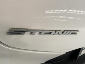 Photo '35' of KIA Stonic