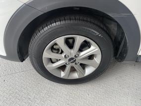 Photo '10' of KIA Stonic