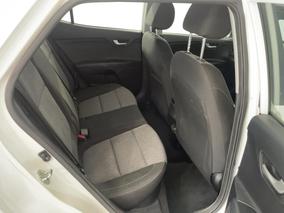 Photo '20' of KIA Stonic