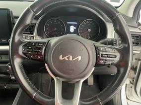 Photo '27' of KIA Stonic