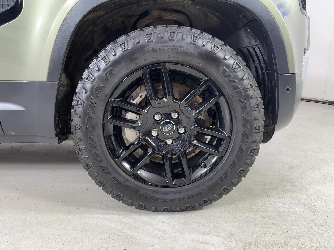 Photo '9' of Land Rover Defender