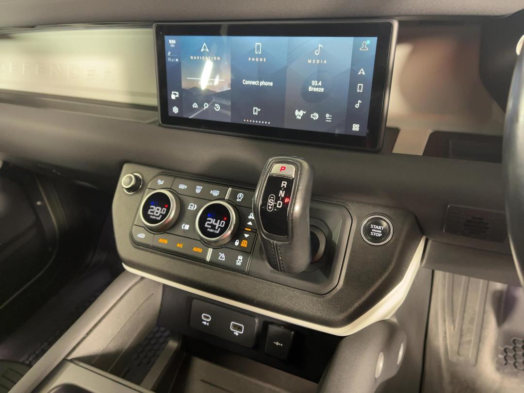 Photo '18' of Land Rover Defender