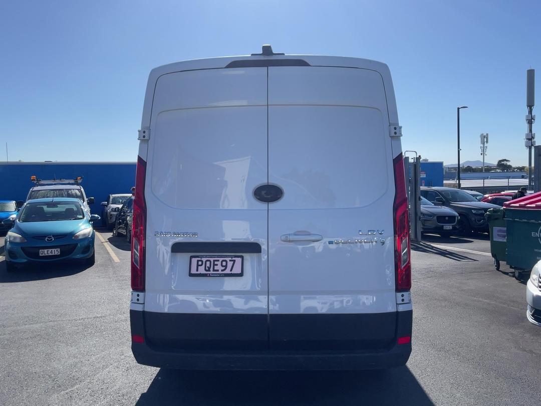Photo '6' of LDV Edeliver 9