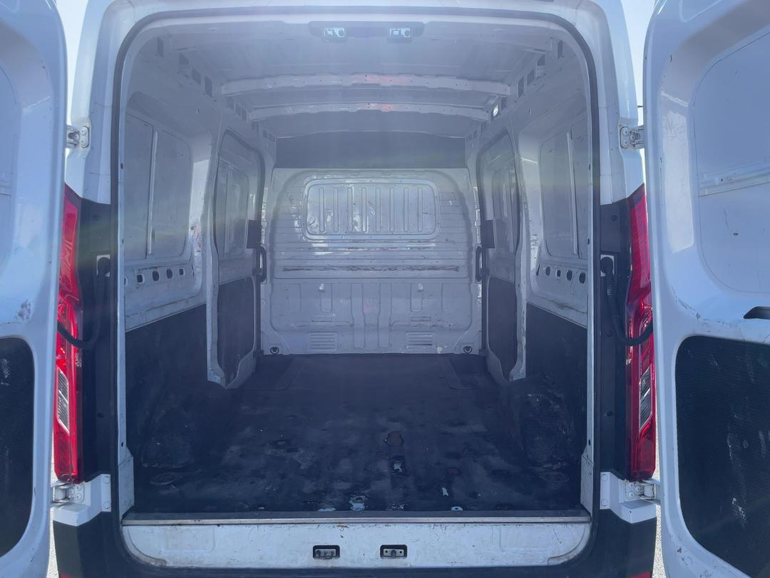Photo '14' of LDV Edeliver 9