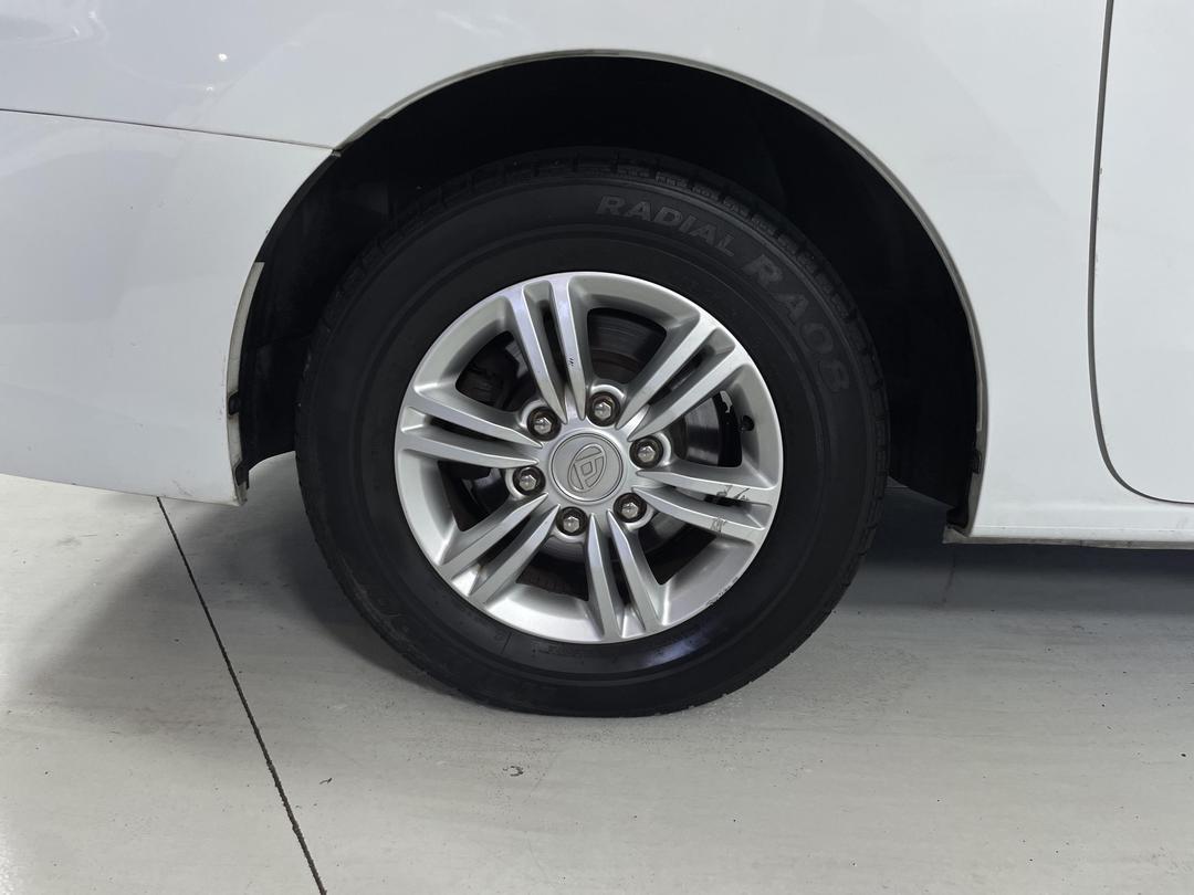 Photo '12' of LDV G10