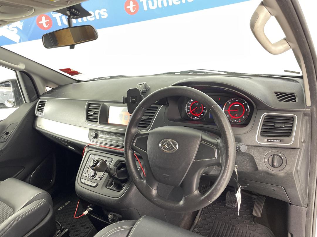 Photo '17' of LDV G10