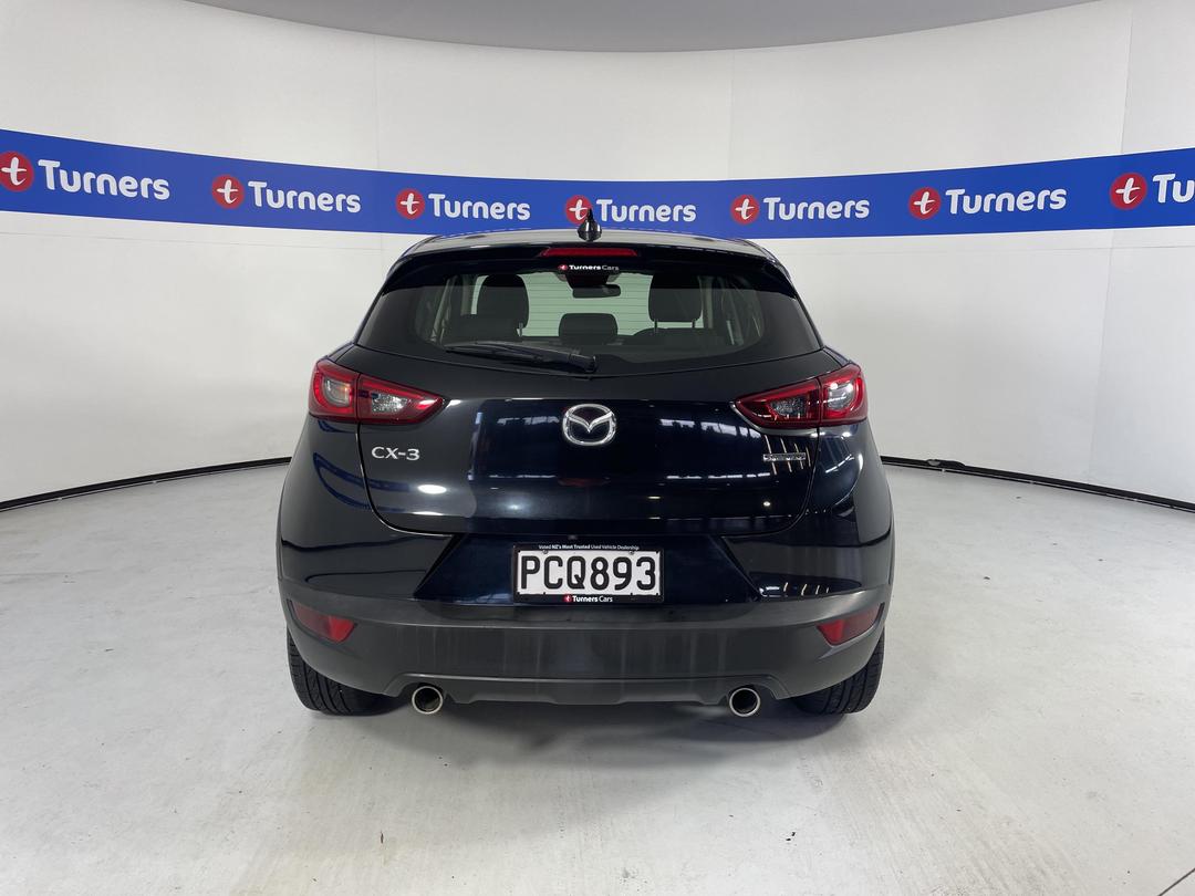 Photo '6' of Mazda CX-3