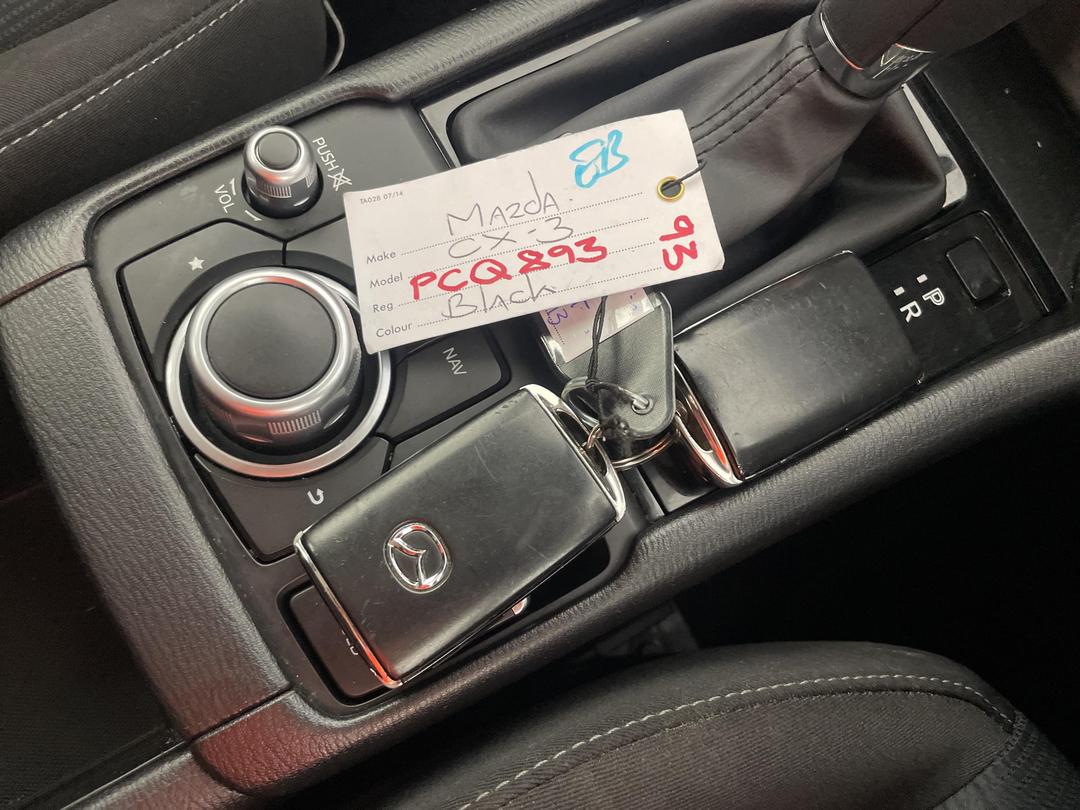 Photo '22' of Mazda CX-3