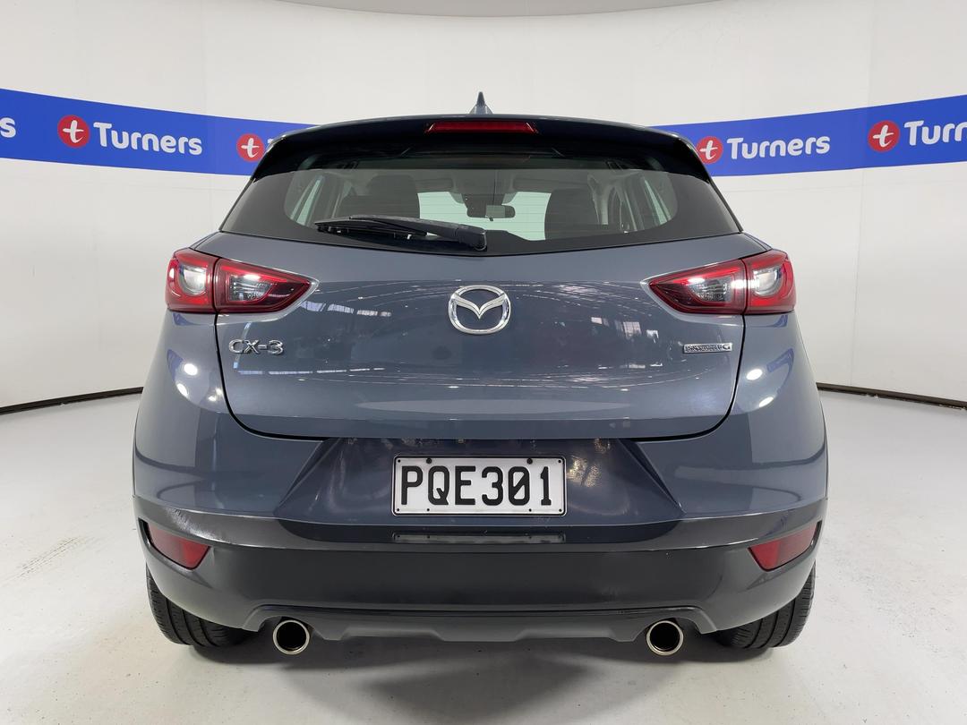 Photo '6' of Mazda CX-3
