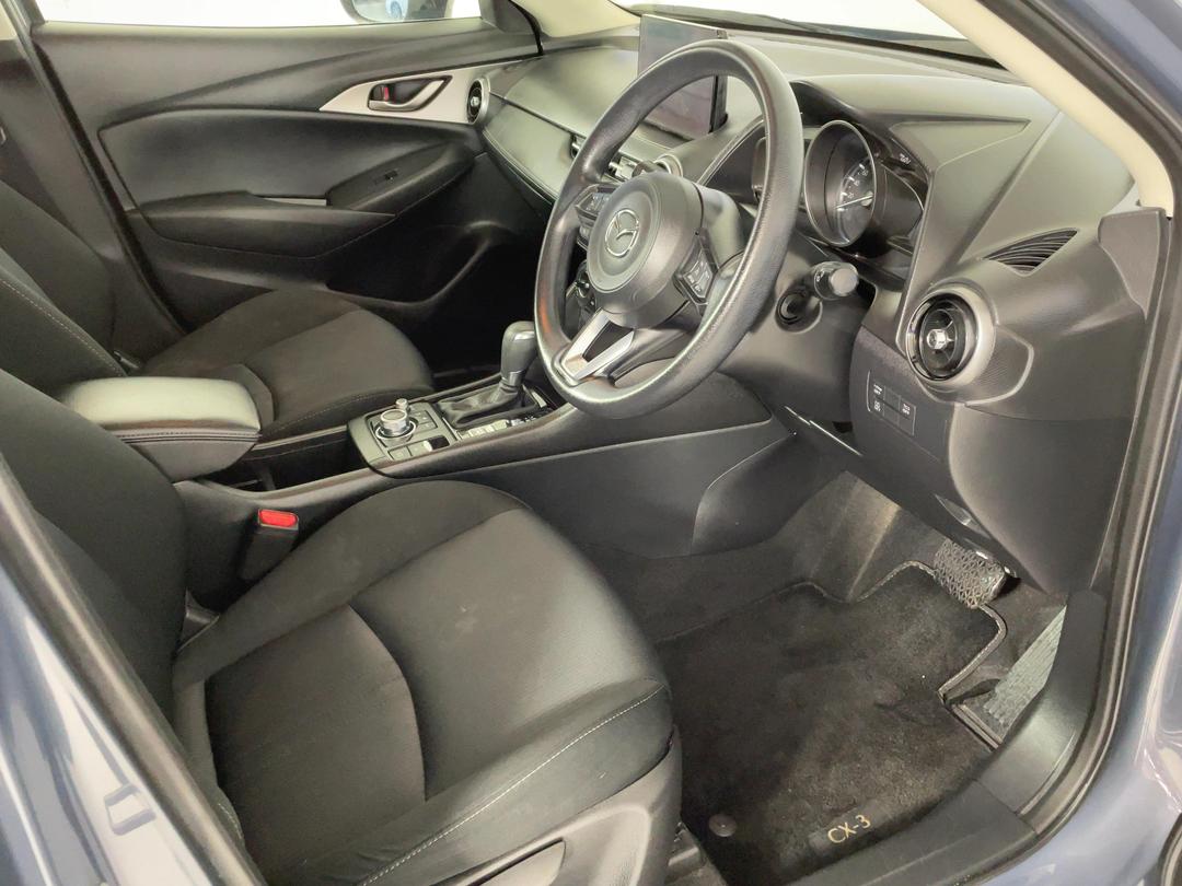 Photo '16' of Mazda CX-3