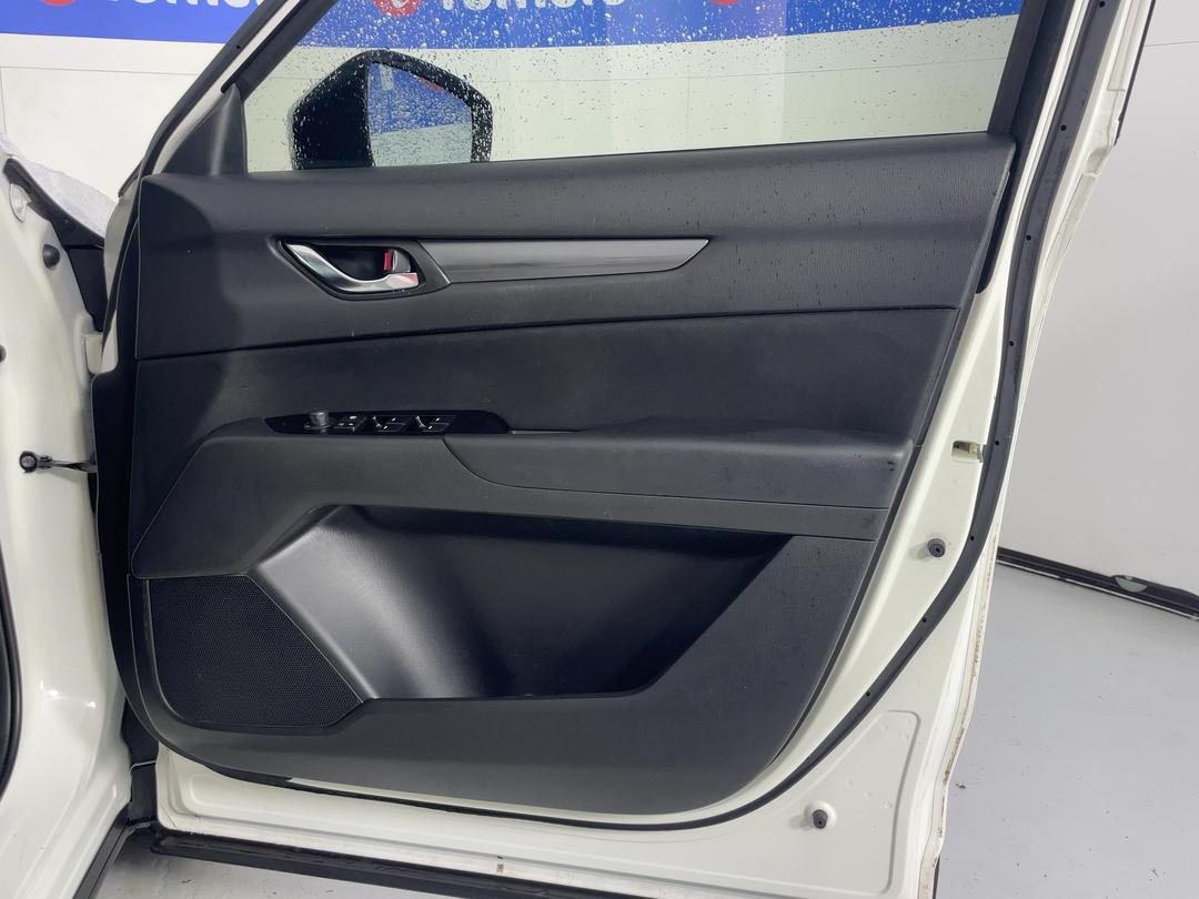 Photo '15' of Mazda CX-5