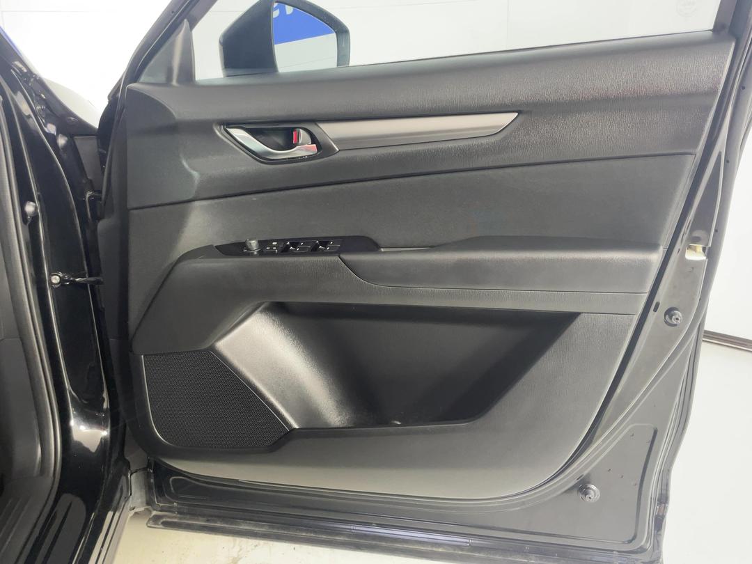 Photo '15' of Mazda CX-5