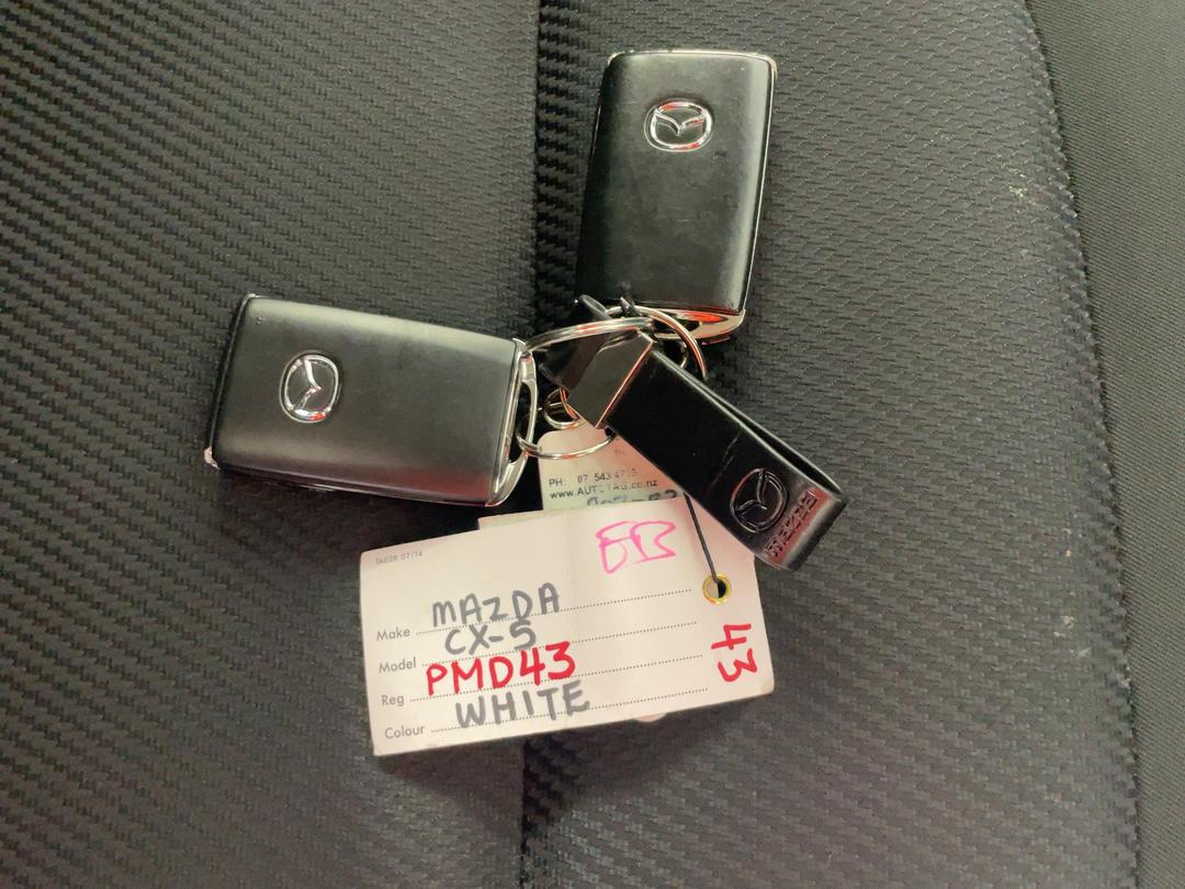 Photo '22' of Mazda CX-5