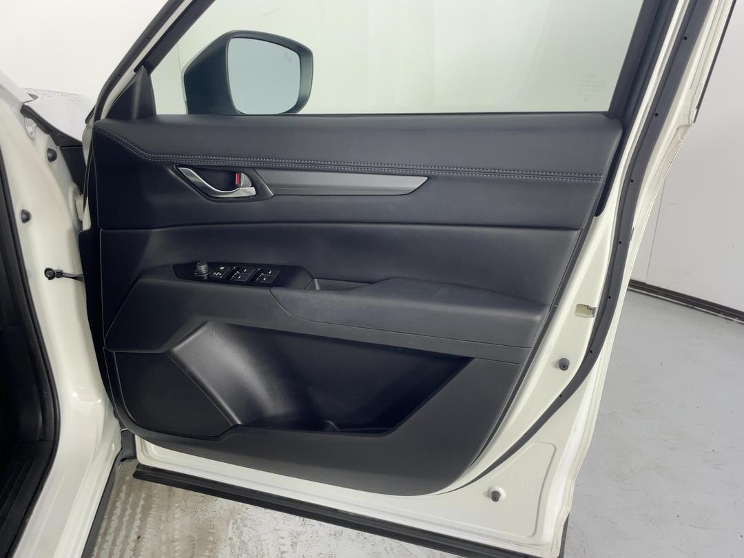 Photo '15' of Mazda CX-5