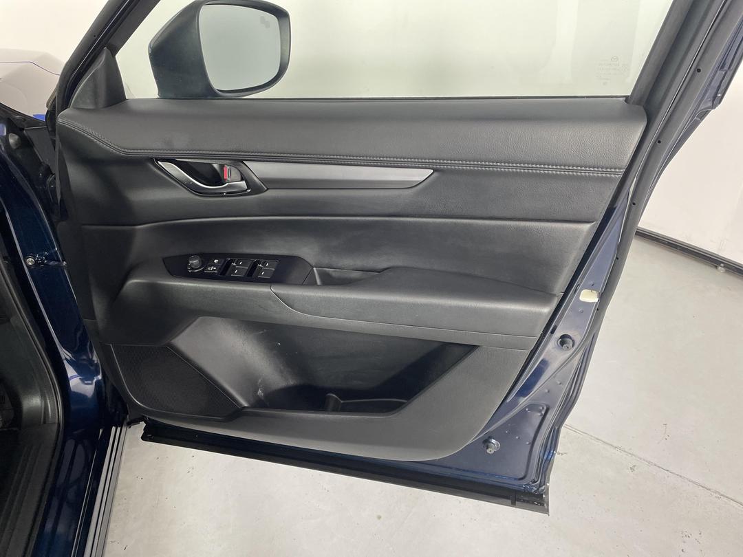 Photo '15' of Mazda CX-5