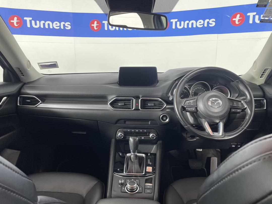 Photo '17' of Mazda CX-5