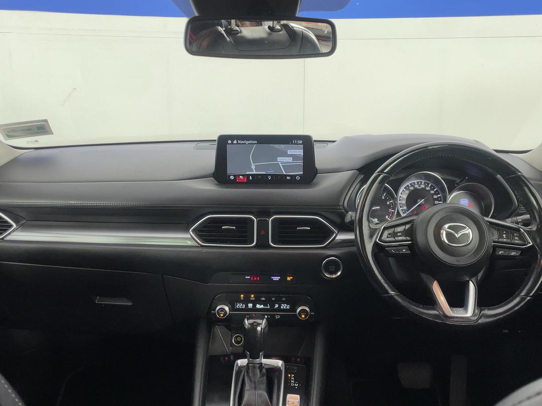 Photo '17' of Mazda CX-5