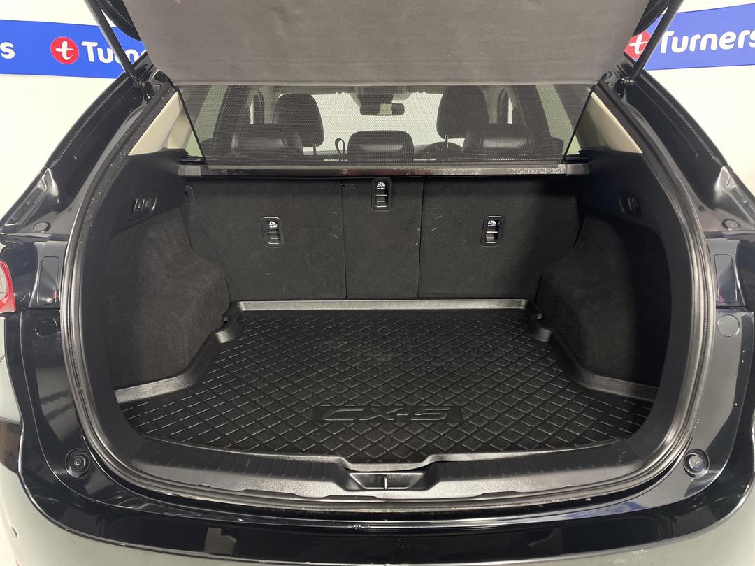 Photo '14' of Mazda CX-5