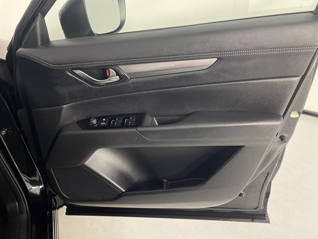 Photo '15' of Mazda CX-5