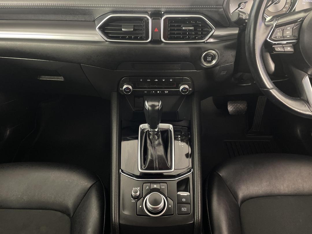 Photo '18' of Mazda CX-5