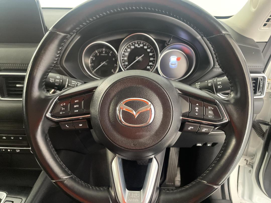 Photo '28' of Mazda CX-5