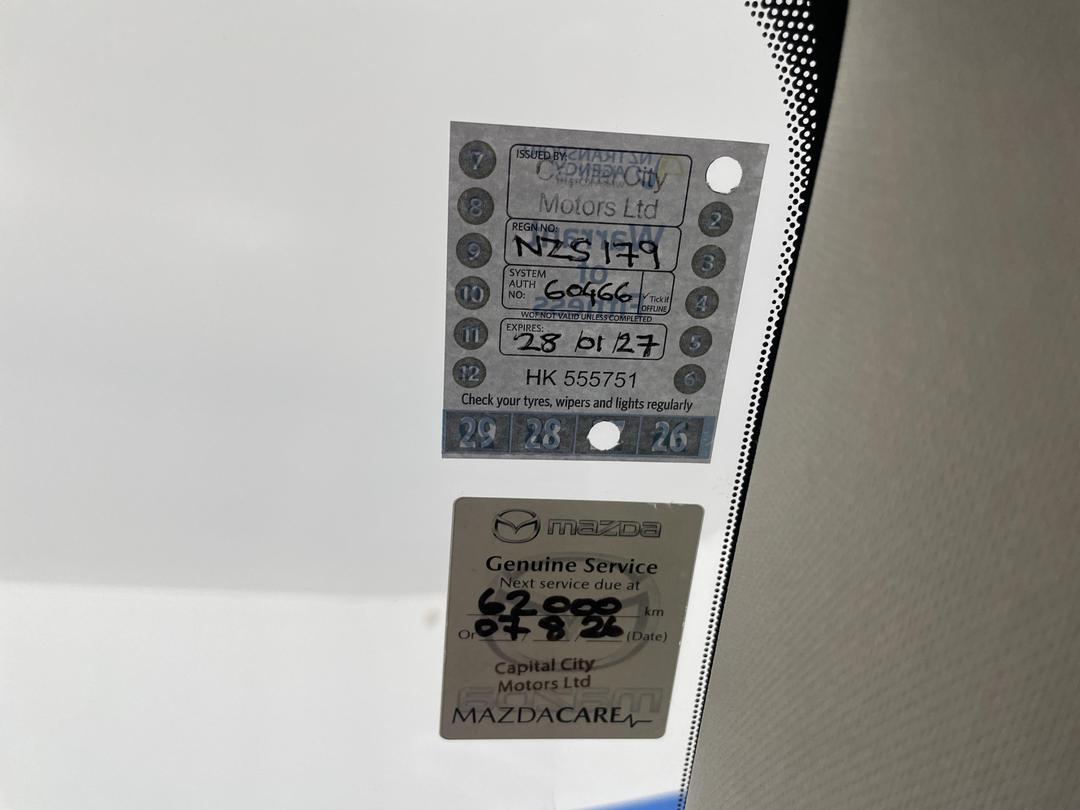 Photo '34' of Mazda CX-5