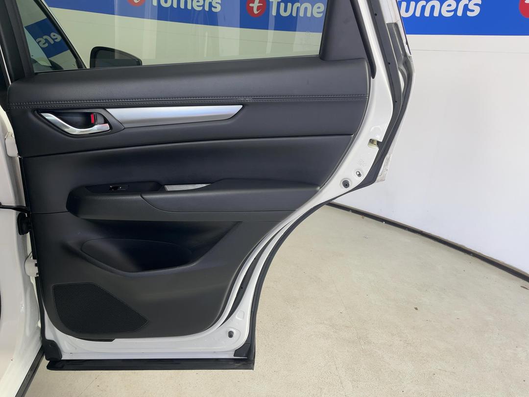 Photo '19' of Mazda CX-5