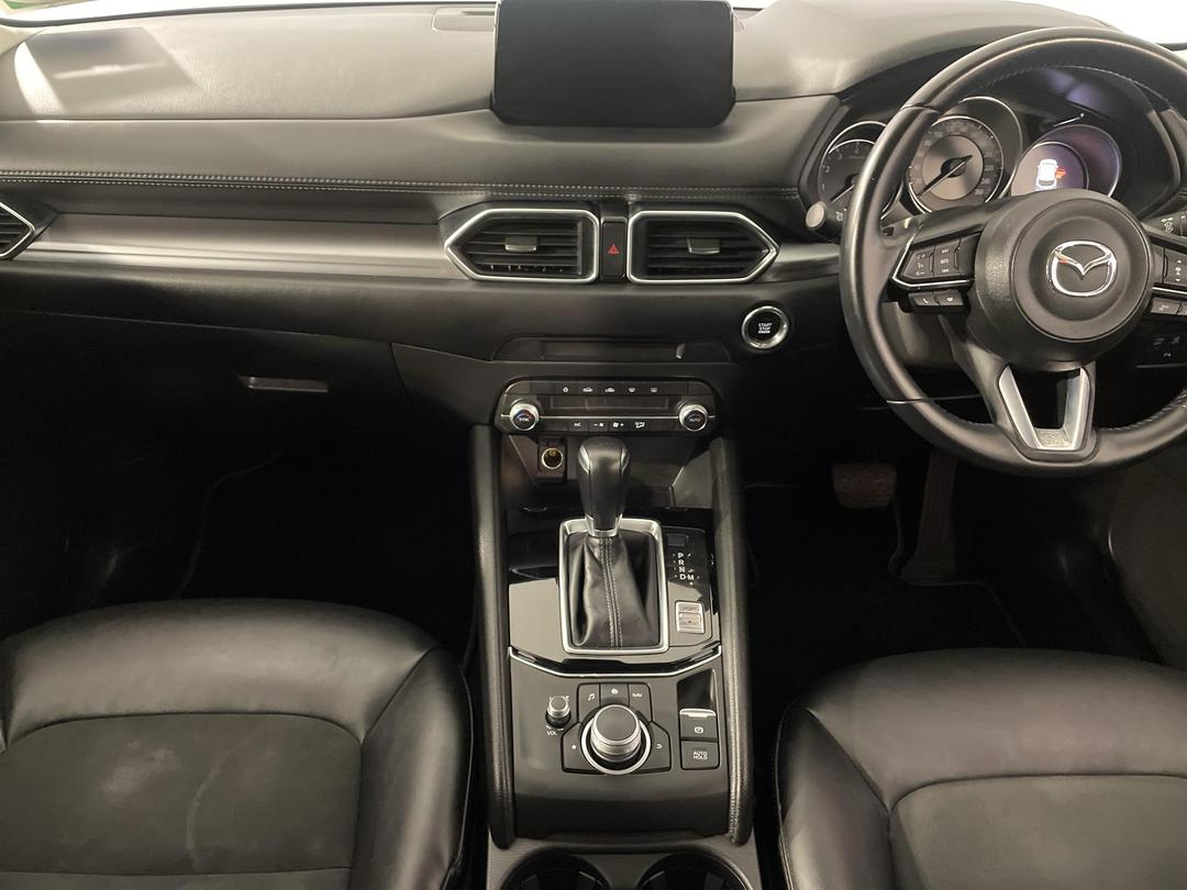 Photo '18' of Mazda CX-5