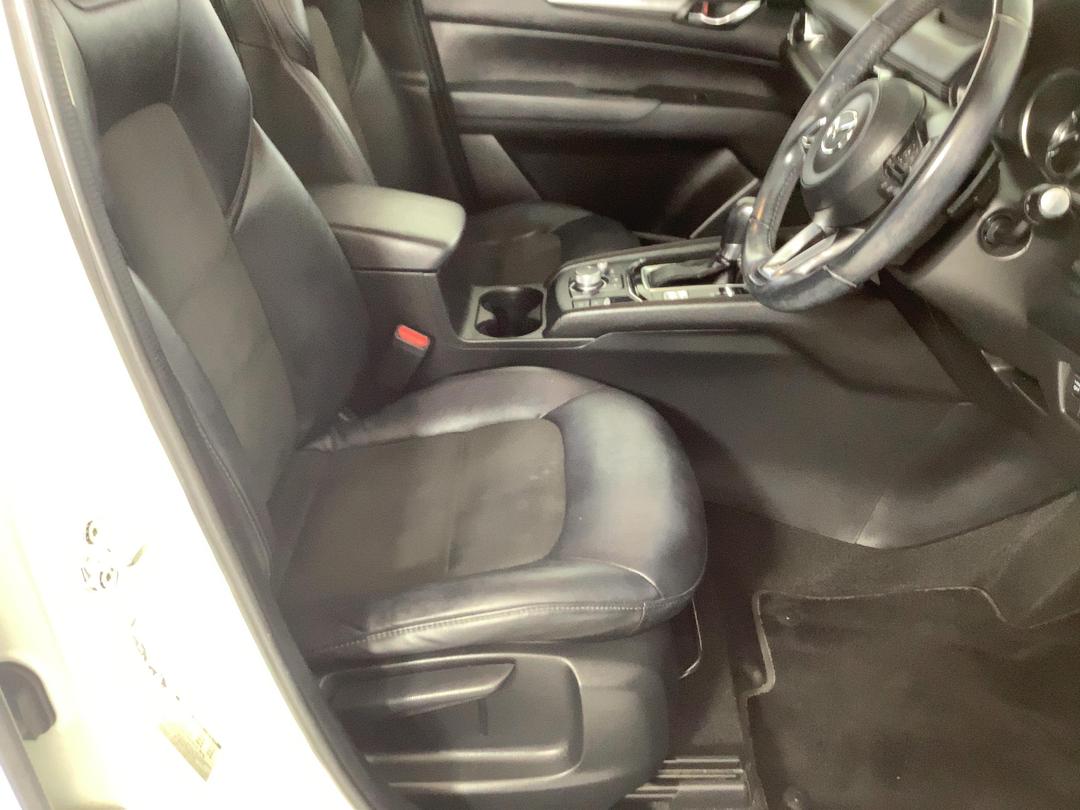 Photo '16' of Mazda CX-5