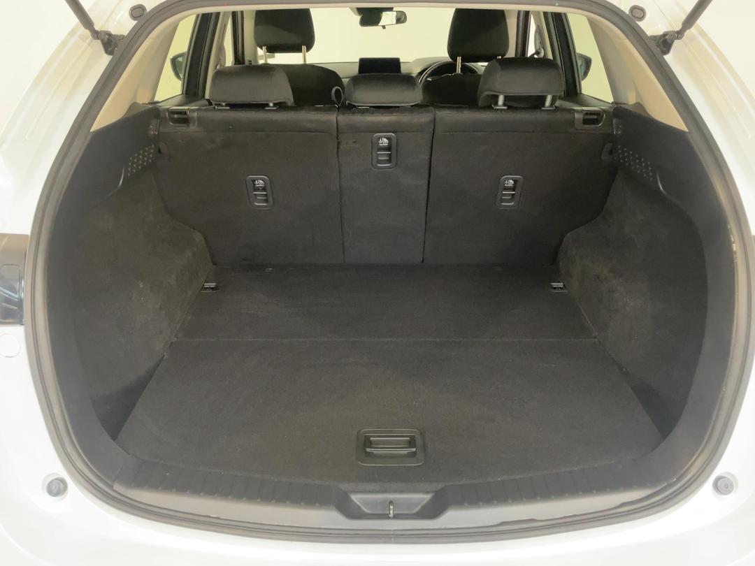 Photo '14' of Mazda CX-5