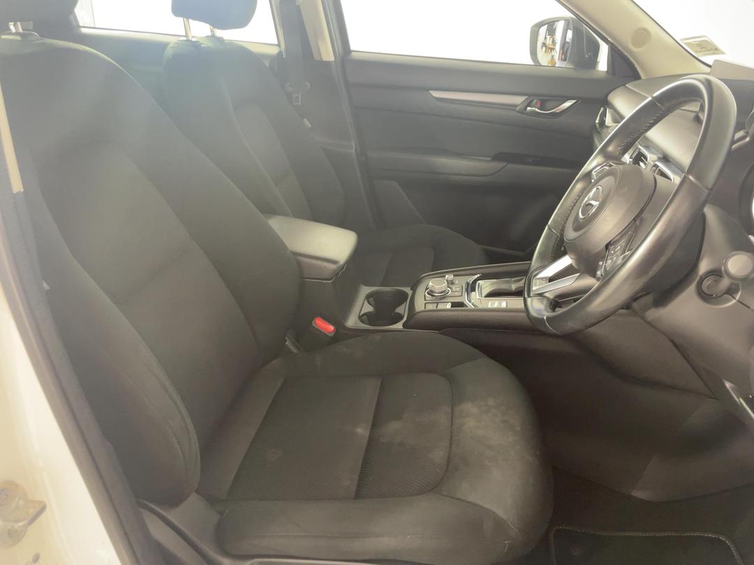 Photo '16' of Mazda CX-5