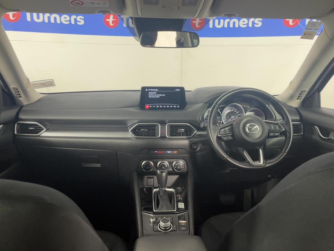 Photo '17' of Mazda CX-5
