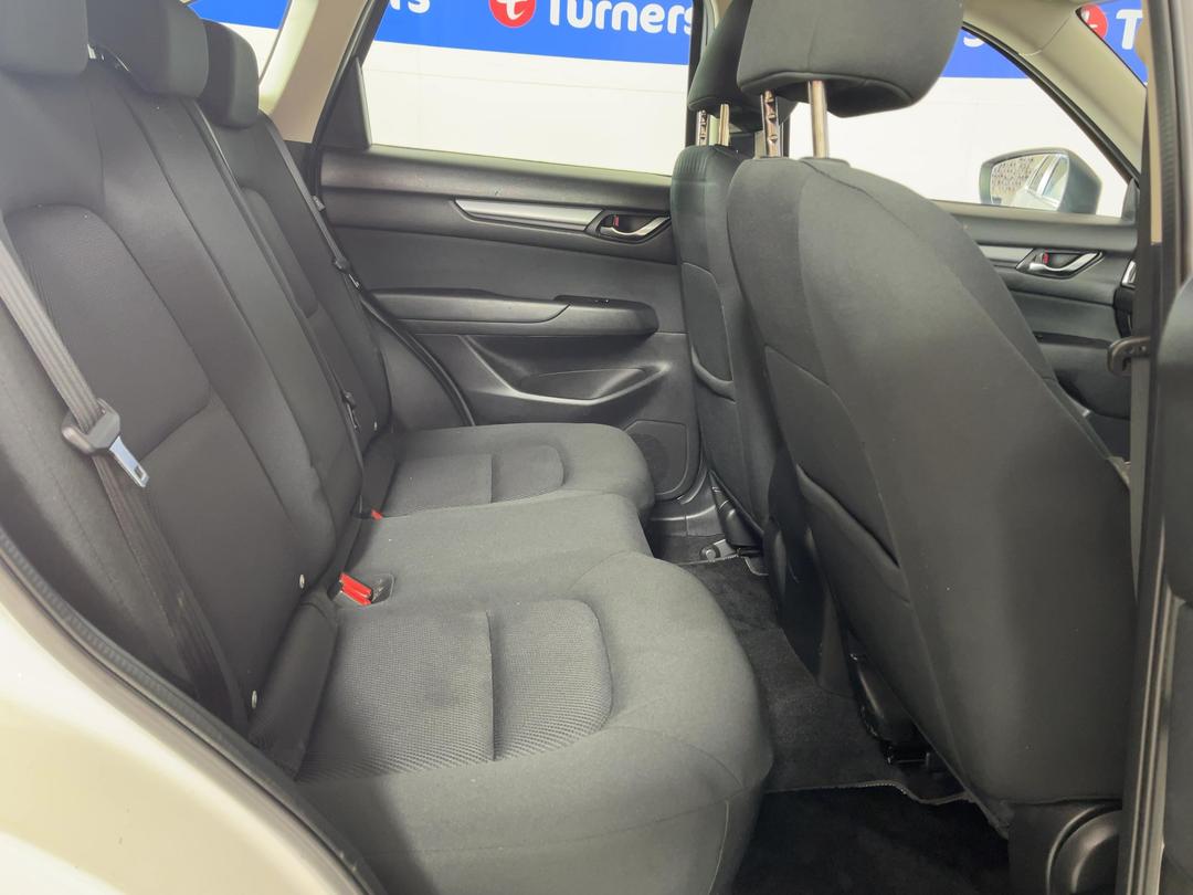 Photo '20' of Mazda CX-5